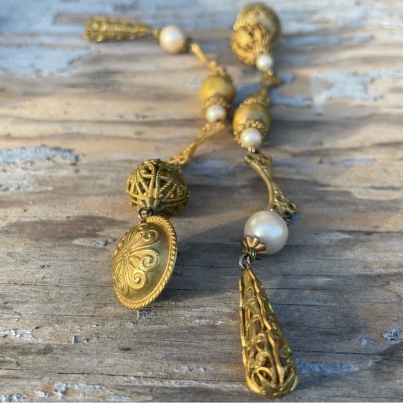 Vintage Faux Pearl & Goldtone Extra Long Dangle Earring - Picture 5 of 11